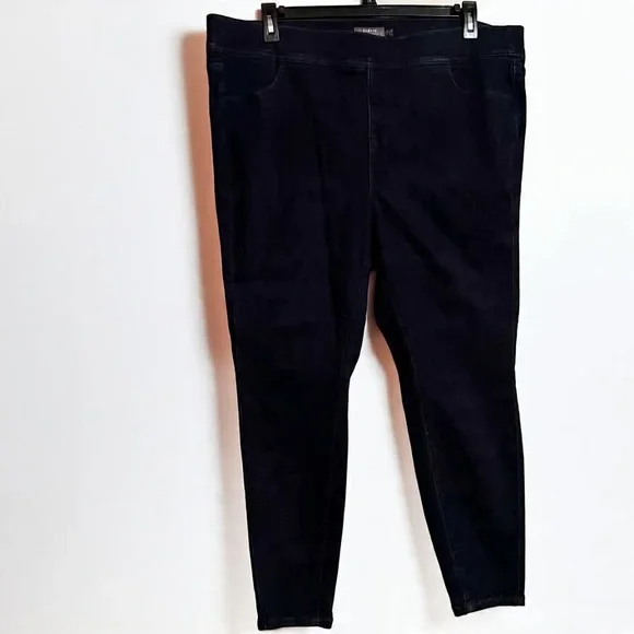 Torrid #FeelTheFit Lean Jean Size 3S Dark Wash Pull-On Jeans - Picture 1 of 12